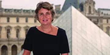 Disa muaj pas grabitjes spektakolare, jep dorëheqjen drejtoresha e Muzeut të Luvrit