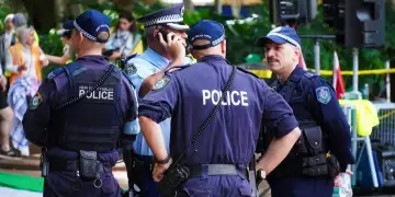 Një i vdekur dhe dy të plagosur rëndë nga një sulm me thikë në Sydney