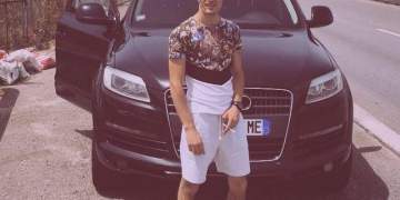 E RËNDË! Sherr me thikë në një lokal, vritet i riu!