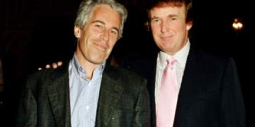 Dosja Epstein/ Trump akuzohet për abuzim seksual ndaj një të miture