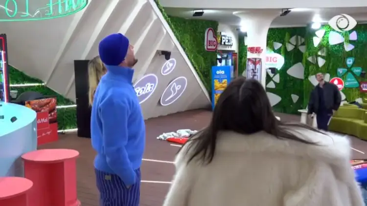 Babi i Selin dërgon dron në shtëpi: Greta, Gimbo, Selin…