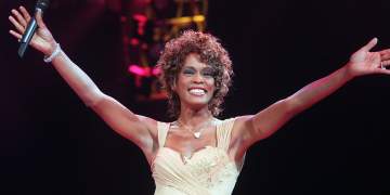 14 vite pa Whitney Houston: Zëri që ndryshoi historinë e muzikës