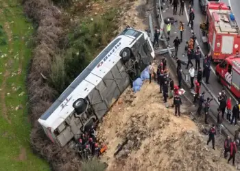 Tragjedi e dyfishtë në Antalia: 16 të vdekur dhe 30 të plagosur në dy aksidente trafiku brenda një kohe të shkurtër