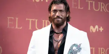 E papritur në Sanremo! Can Yaman bashkëprezanton, sytë nga Eurovision 2026