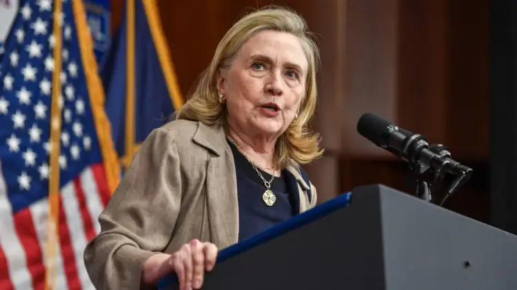 Skandali Epstein! Përfshihet edhe Hillary Clinton, ç’do thotë sot para Kongresit?