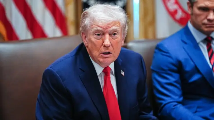 Trump shpërthen ndaj Obamës: Ka zbuluar sekretet për alienët!