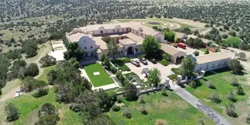 Çfarë fshihet në fermën Zorro? Autoritetet rihapin çështjen Epstein