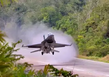 As Kina dhe as India: Vendi që planifikon të përdorë rrugët me pagesë si pista për avionët luftarakë