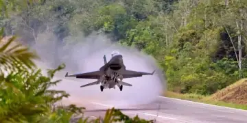 As Kina dhe as India: Vendi që planifikon të përdorë rrugët me pagesë si pista për avionët luftarakë