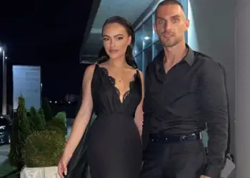 Pas rikthimit në rrjete sociale, Rina Maloku fshin të gjitha fotot me Festim Isufin