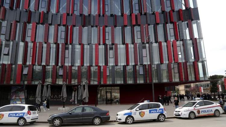 Derbi i kryeqytetit, ja rrugët që do bllokohen në Tiranë prej orës 14:00