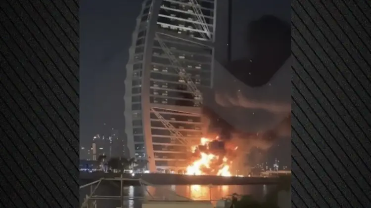 Zjarr në hotelin Burj al Arab në Dubai: Goditet nga droni iranian