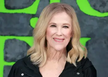 Sëmundja e rrallë me të cilën jetoi Catherine O’Hara, “nëna” e Kevinit nga filmi “Home Alone”