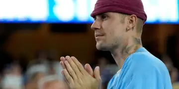 Pse fansat e Justin Bieber nuk i afrohen atij kur e shohin në publik?