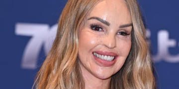 Historia e tmerrshme e Katie Piper rikthehet: Sulmuesi i saj mund të dalë jashtë qelisë