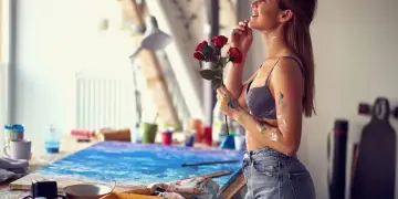 Zbuloni sekretin që ngjyra juaj e preferuar po ju tregon për ju!