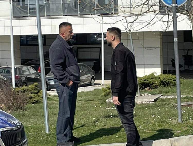 Pamje nga seanca dëgjimore ndaj Gjestit, i pranishëm edhe babai i tij