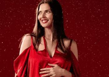 Agnesa Vuthaj nis një kapitull të ri në jetë, bëhet nënë për herë të parë