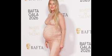 Ellie Goulding ndan lajmin e ëmbël, mirëpret në jetë vajzën e saj