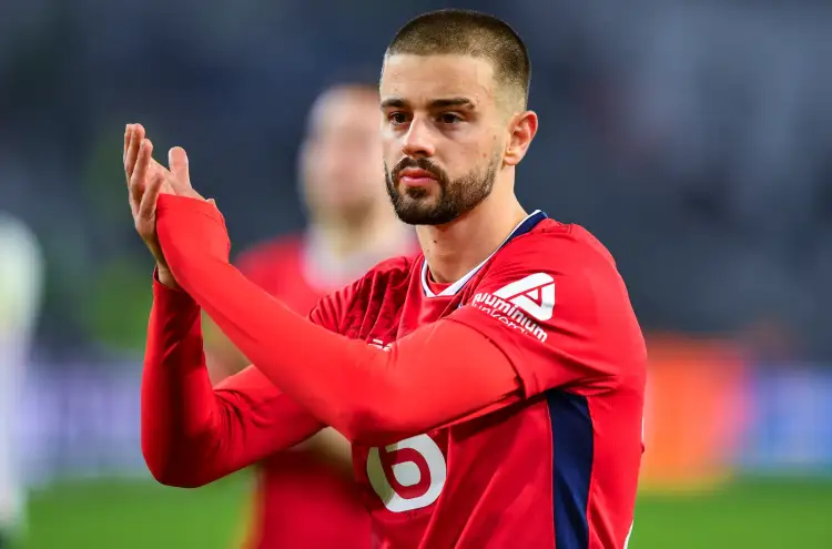 Futbollisti i njohur shqiptar bëhet baba për herë të parë