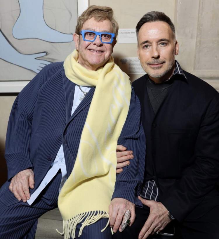 Burri i Elton John flet për shëndetin e tij mendor: “Nuk është e lehtë për të, por po lufton”