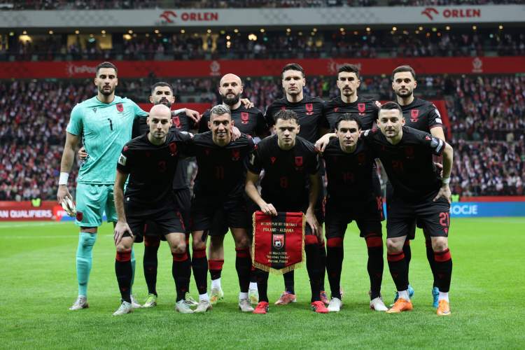 Kuqezinjtë thyejnë heshtjen pas eliminimit, Hysaj dhe Uzuni: Ëndrra ndaloi, por dashuria për Kombëtaren nuk mbaron