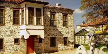 Një derë që hapi historinë: Pse 7 Marsi u bë Dita e Mësuesit në Shqipëri