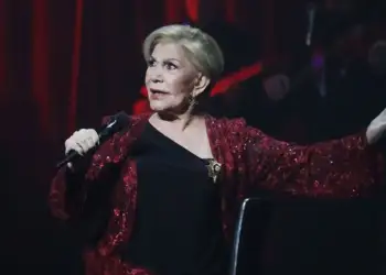 Ndahet nga jeta në moshën 87-vjeçare Marinella, legjenda e muzikës greke