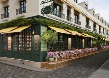 Si të hani mirë në restorantet e Parisit: Gabimet më të zakonshme të turistëve