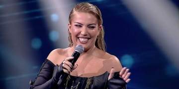 Ekskluzive/ Këngëtarja e njohur Era Rusi në pritje të ëmbël