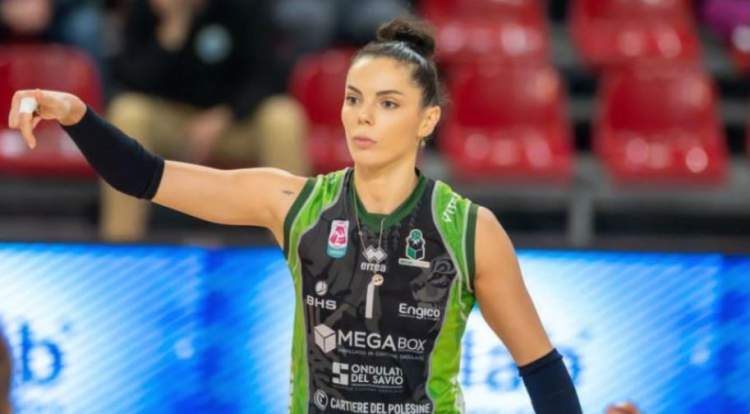Volejboll/ Shqiptarja bën historinë, fiton Challange Cup si MVP mes Athinës