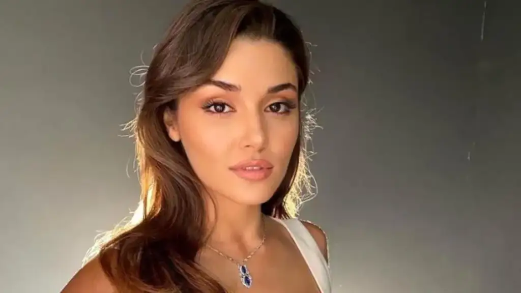 Hande Erçel dhe figura të njohura turke përfshihen në hetime të drogës në Stamboll