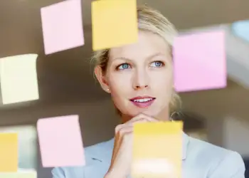 Tetë truke që mbrojnë mendjen dhe forcojnë kujtesën