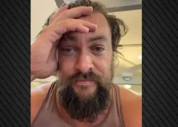 Përmbytjet masive në Hawaii, Jason Momoa largohet nga prona: Tani jemi të sigurt