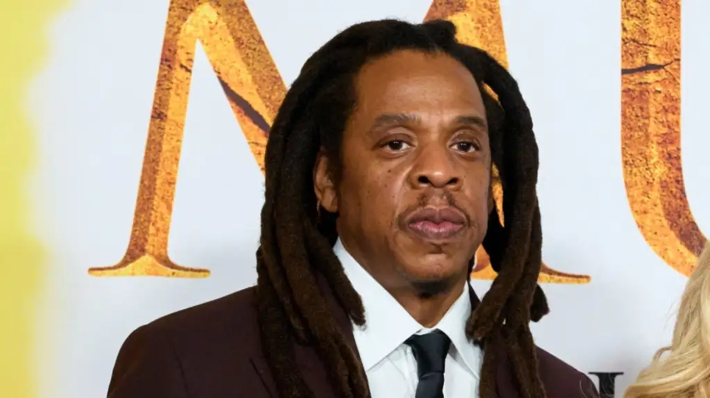 “Jam ende i zemëruar”/ Jay-Z flet për herë të parë pas akuzave të rënda që u bënë ndaj tij