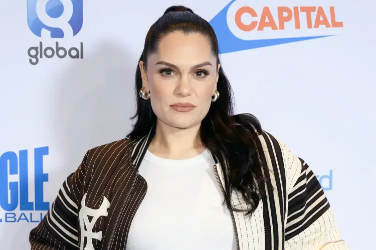 Jessie J shtrohet me urgjencë në spital: Mendova se kisha thyer qafën