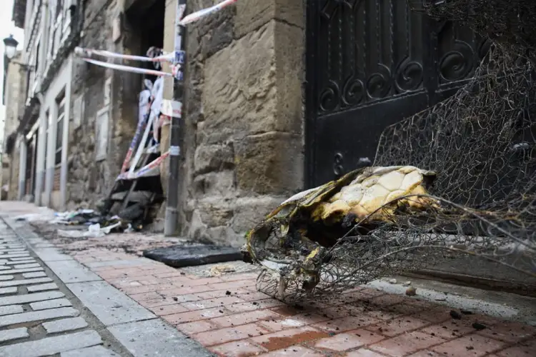 Tragjedi në Spanjë: Tre persona humbin jetën nga zjarri në një ndërtesë banimi