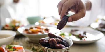 Si të qëndroni energjikë dhe të shëndetshëm gjatë Ramazanit: këshilla nga ekspertët