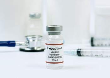 Hepatiti A: Çfarë është, si ta trajtoni dhe cilat janë rreziqet