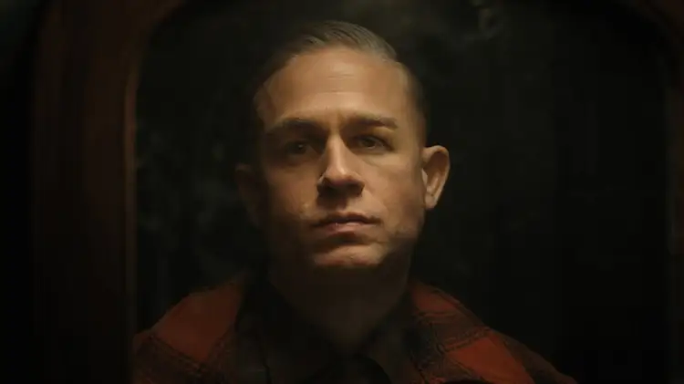 Kush ishte vrasësi serial Ed Gein: Fëmijëria e tij e rreptë, krimet e tmerrshme dhe burgosja e tij