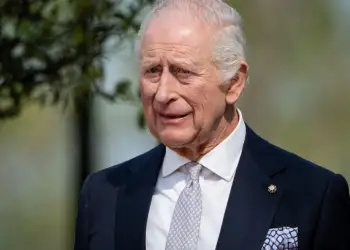 Reagime të forta ndaj fotos së Mbretit Charles nën portretin e monarkut që u pasurua nga skllavëria në Karaibe