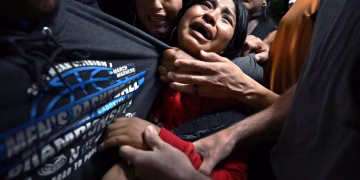 “Të ndarë nga akulli”/ Fotografia fituese për çmimin World Press Photo Award 2026