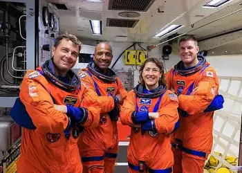 Ekuipazhi i Artemis II: Cilët janë astronautët që do të shkojnë në Hënë?