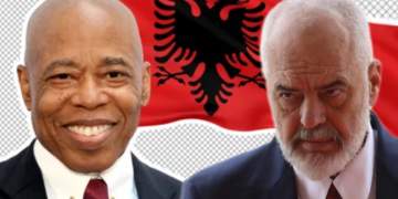 Nga New York-u në Tiranë për pak ditë: Eric Adams bëhet shqiptar, ndërsa shqiptarët presin një jetë për letrat e tyre