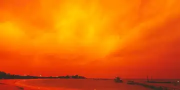 Pamje APOKALIPTIKE në Greqi! Kreta mbulohet nga pluhuri afrikan, qielli bëhet i kuq