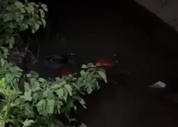 E rëndë në Lezhë, babë e bijë humbin jetën në aksident! Punonin në kampin e Gjadrit, mjeti përfundoi në kanal