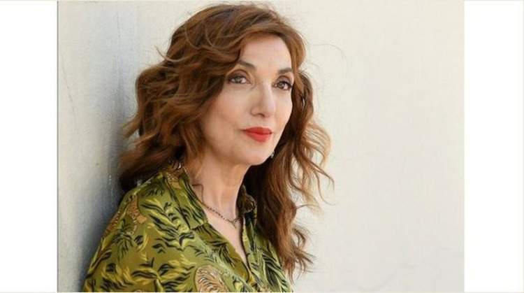 Mimoza Ahmeti hap zemrën: Mamin e humba para dy vitesh, nuk e përcolla dot