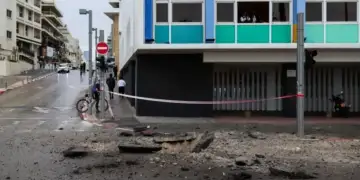 Të paktën tre të plagosur pas sulmeve raketore iraniane mbi Tel Aviv