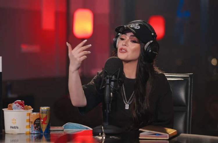 Fifi flet për raportin me Dhurata Dorën: Pse nuk kanë një duet bashkë?