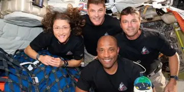 Astronautët e Artemis II rikthehen në Tokë, nisin fazën e rikuperimit